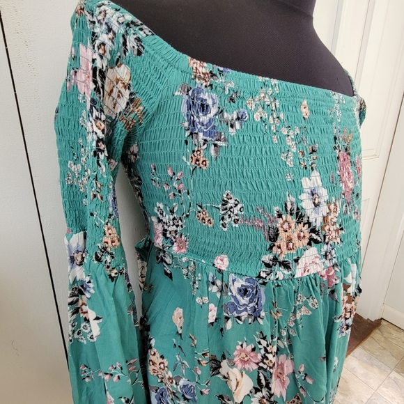 NWT Torrid Floral Off Shoulder Babydoll Blouse - Picture 6 of 6